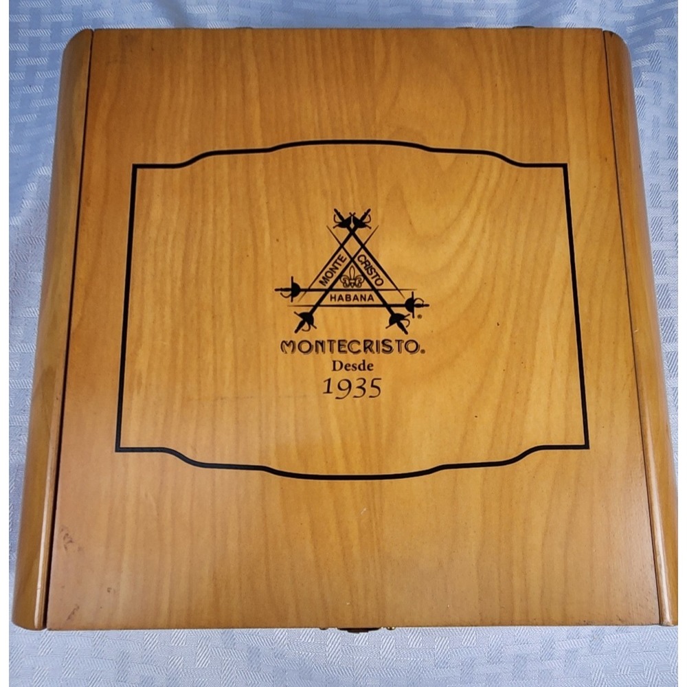 MONTECRISTO 75th ANIVERSARY HUMIDOR Cigar Box Well Made Gold Hinges And Clasp